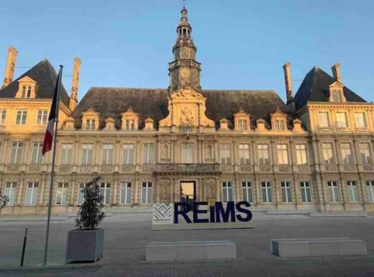 Reims Centre-Ville - 2 Chambres - 6 Personnes Au 1 Er Etage Ρενς Εξωτερικό φωτογραφία